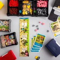 органайзер Meeple House UTS Organiser (для хранения жетонов, карт и кубиков, 7 секций, прозрачный)