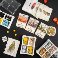 органайзер Meeple House UTS Token Four (для хранения фишек, жетонов и кубиков, 4 секции, прозрачный)
